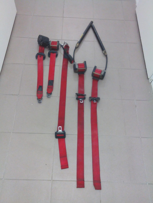 FS Red (20 Year Anniversary) GTI 20 Jahre Jubilaums seat belts 3door