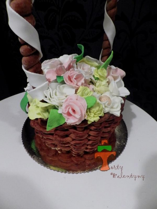 Tort Kosz z Kwiatami #KoszZKwiatami #tort #TortyKraków #TortyWalentynki