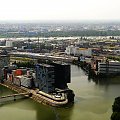 widok na Düsseldorf z wieży widokowej